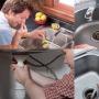キッチンのシンクから臭いを取り除く方法：原因を特定する最良の方法